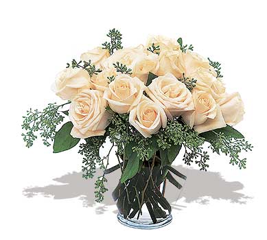 11 adet beyaz g�l vazoda 