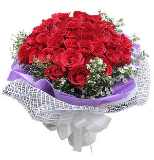  12 adet kirmizi g�l buketi - buket tanzimi -