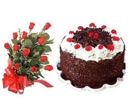  10 adet kirmizi g�l buketi ve yaspasta