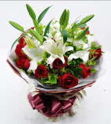 11 adet k�rm�z� g�l 1 dal kazablanka buket 