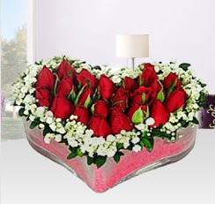 Kalp i�erisinde 10 adet k�rm�z� g�l  Ulus Ankara �nternetten �i�ek sipari�i 