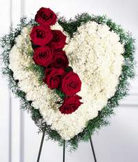  Ulus Ankara �i�ek ma�azas� , �i�ek�i adresleri  Kalp pano i�erisinde g�ller