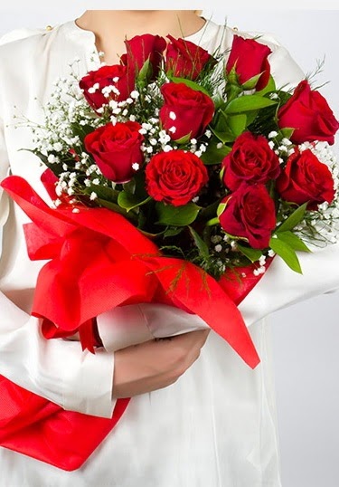 A�k G�lleri 11 Adet k�rm�z� g�l buketi 