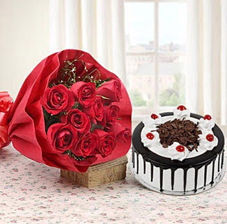 12 adet k�rm�z� g�l 4 ki�ilik ya� pasta 