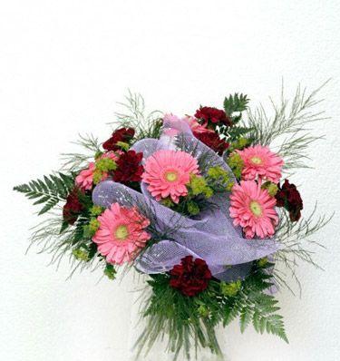gerbera ve kir �i�eklerinden demet tanzimi  Ulus Ankara yurti�i ve yurtd��� �i�ek sipari�i 